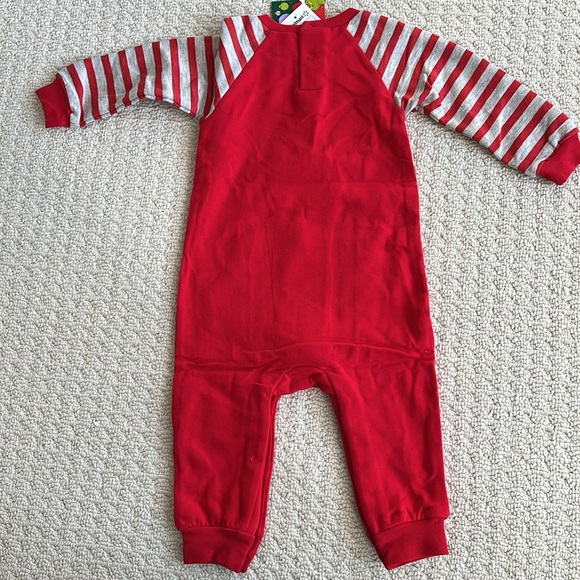 NWT - Grinch onesie. Size 12-18 months. - Picture 5 of 7